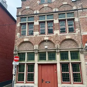 1597 Medieval Modern House , Gent België